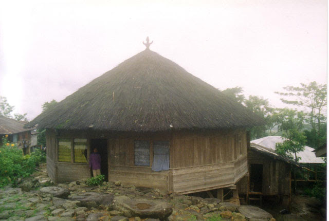  Rumah  Adat  Flores Timur Rumah  XY