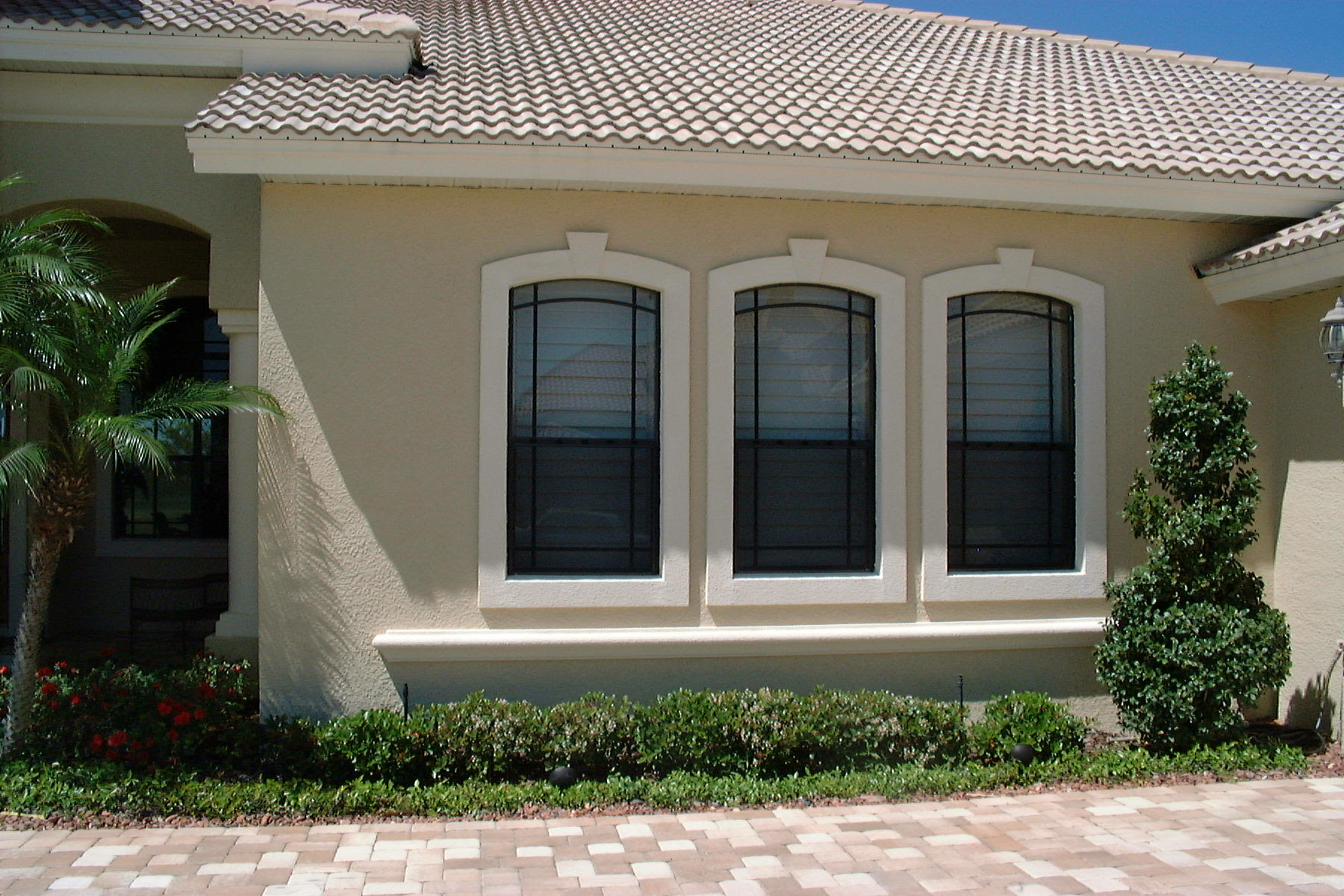 Replace the single window with a double window in a style that compliments the windows in the box bay. Sun Rock Sun Rock