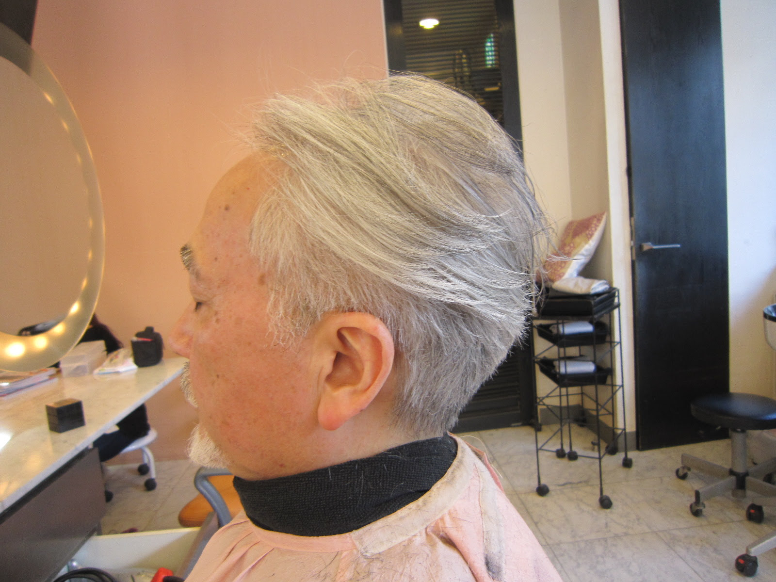 男性 髪型 ショート 60代 Darejan Kobalia