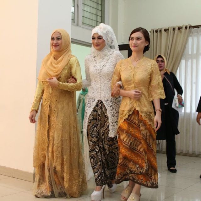 24+ Kebaya Kuning Emas Cocok Dengan Jilbab Warna Apa