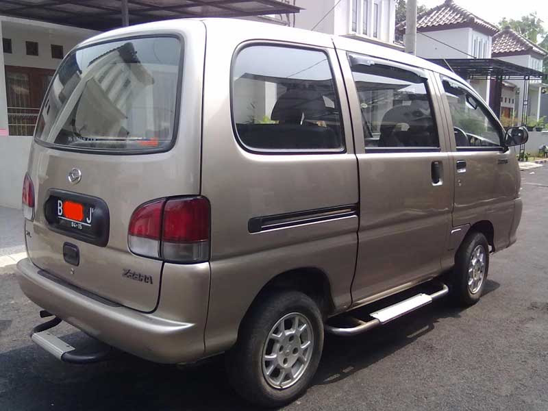 Gambar Mobil Daihatsu Zebra - Rommy Car