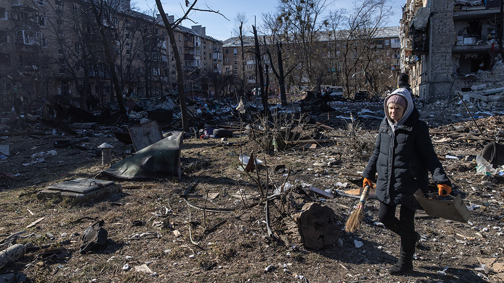 War with Russia to massacre 50,000 Americans every two weeks, with forced conscription of young Americans now inevitable, warns US Army War College  