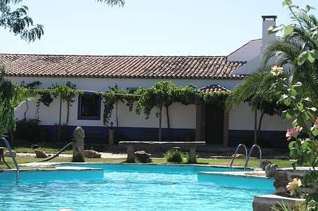 Maybe you would like to learn more about one of these? Reguengos De Monsaraz Escapadelas