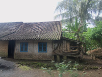 Rumah Kayu Jelek