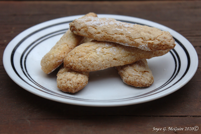 14 eggs separated 1 1/2 cups granulated sugar (330 grams) 2 cups all purpose flour (300 grams) 3/4 cup potato starch (130 grams) 1/2 tsp salt powder sugar for sprinkling over cookies. Lady Fingers Savoiardi Mcguire S Recipes