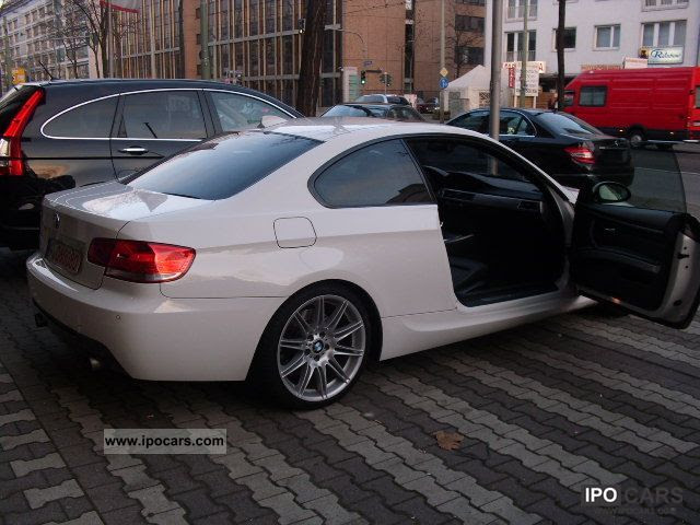 Get detailed information about the 2013 bmw 3 series 335i sedan, including features, fuel economy, pricing, engine, transmission and more. 2009 Bmw 335i Coupe Aut M Sport Package Car Photo And Specs