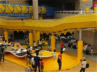 ぜいたく三重県 子供 遊び場 公園 かわいい子供たちの画像