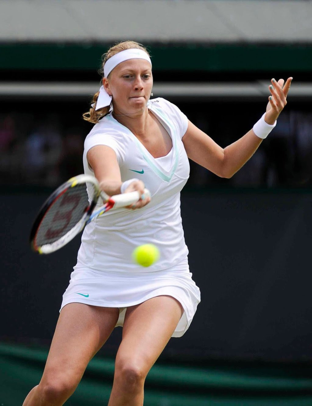 Dál jde i kateřina siniaková, jež v českém derby porazila marii bouzkovou 6:0, 4:6, 6:2. Petra Kvitova Hot Legs In Wimbledon Tenis Foto 31311718 Fanpop