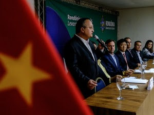 Governador de Mato Grosso, Pedro Taques, assinou protocolo de intenções nesta segunda-feira (8) em Rondônia. (Foto: Secom-MT)