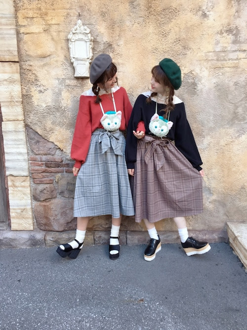 ぜいたくディズニー お そろ コーデ 秋 ディズニー画像