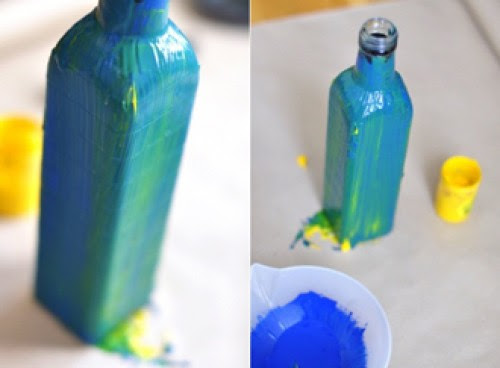 How-to-DIY-Nice-Vase-from-Recycled-Glass-Bottle-3.jpg