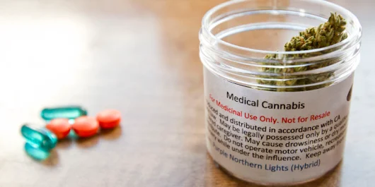 Survey: Pain patients overwhelmingly prefer medical marijuana over opioids