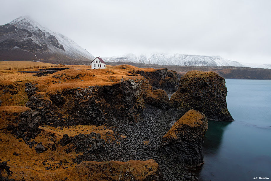 http://www.demilked.com/magazine/wp-content/uploads/2014/06/nordic-landscape-nature-photography-iceland-17.jpg