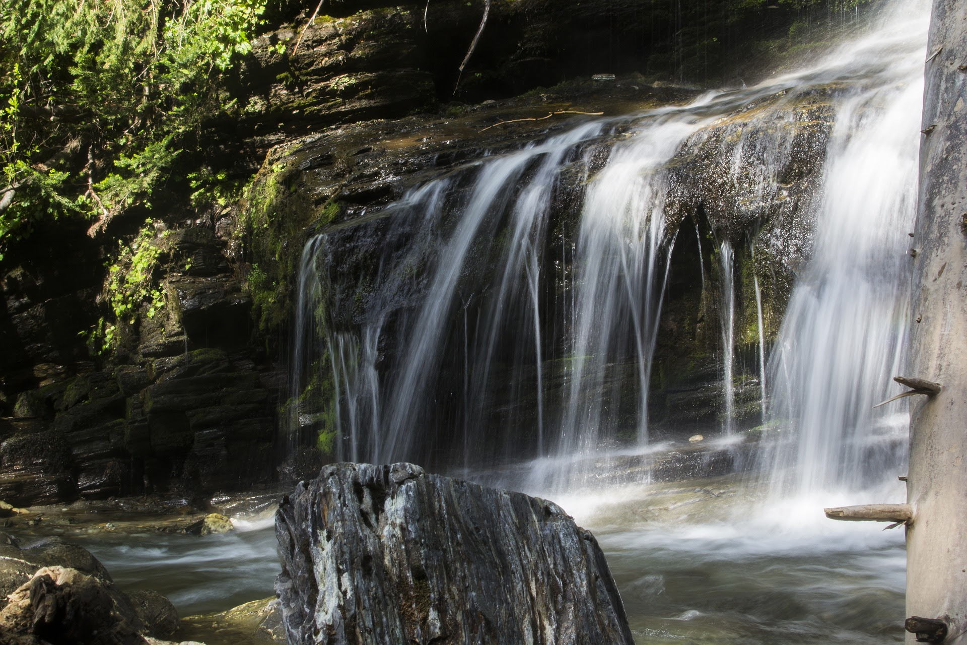 Image of a waterfall