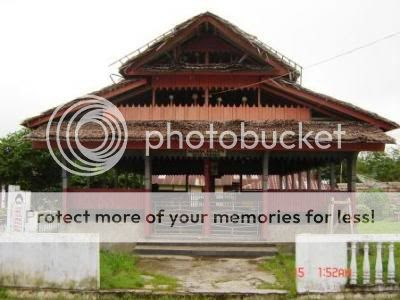 Rumah Adat Orang Maluku - Gambar Con