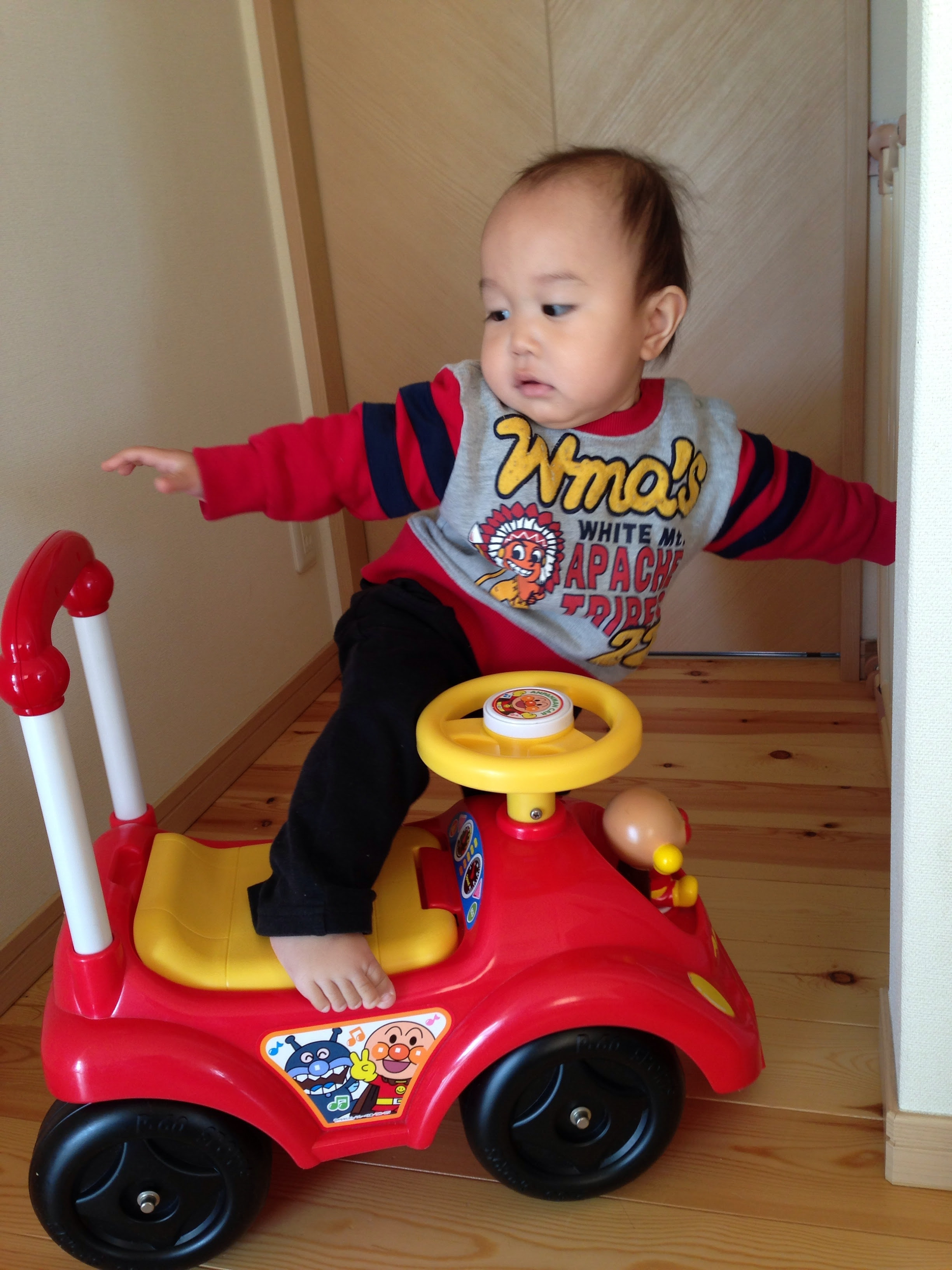 1歳児 車 おもちゃ Kuruma