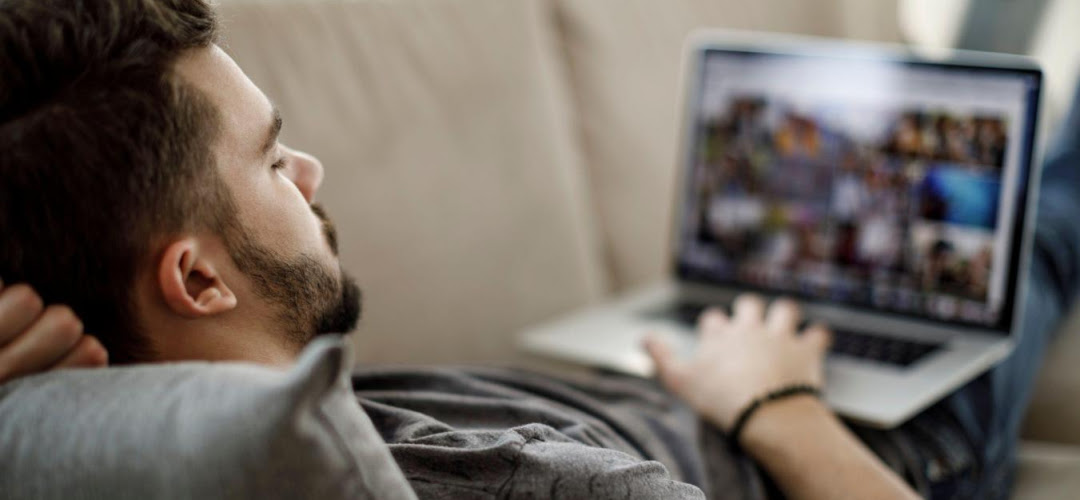 Entre raillerie et jalousie, deux digital nomad racontent leur expérience