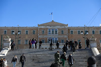 ΙΟΒΕ: Ανάπτυξη 2,4% το 2023 – Οι προκλήσεις και οι προοπτικές της ελληνικής οικονομίας