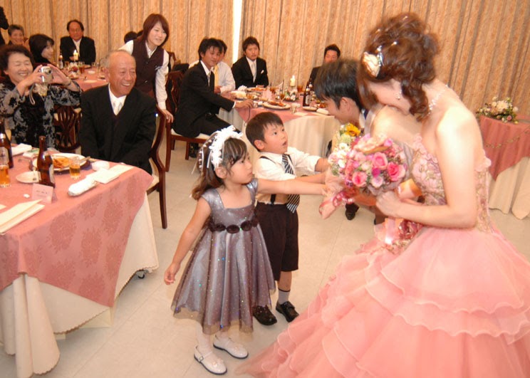 結婚式 髪型 幼児 美しい髪