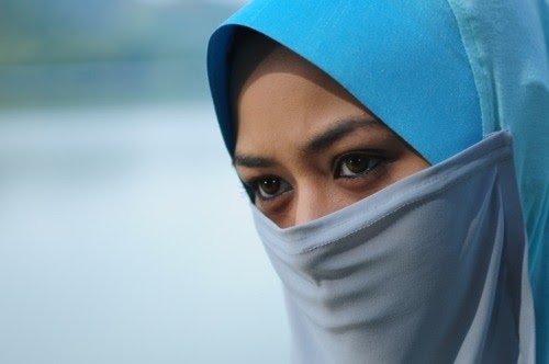 Koleksi Terpopuler Gambar Muslimah Berhijab Cantik, Gambar Terpopuler!