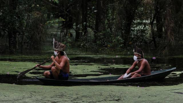 Um SOS dos indígenas da Amazônia para pedir proteção contra o vírus