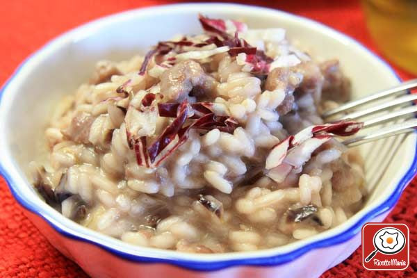 Il riso con salsiccia è un piatto gustoso e facile da preparare. Ricetta Risotto Con Salsiccia E Radicchio Ricettemania