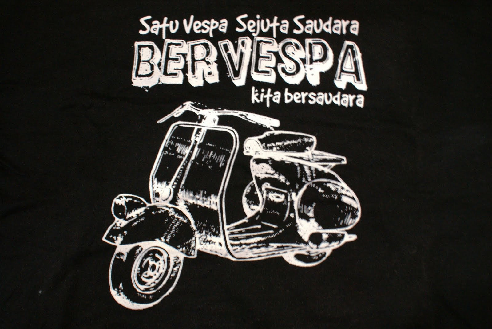 Gambar Dp Bbm Vespa Romantis Update Status