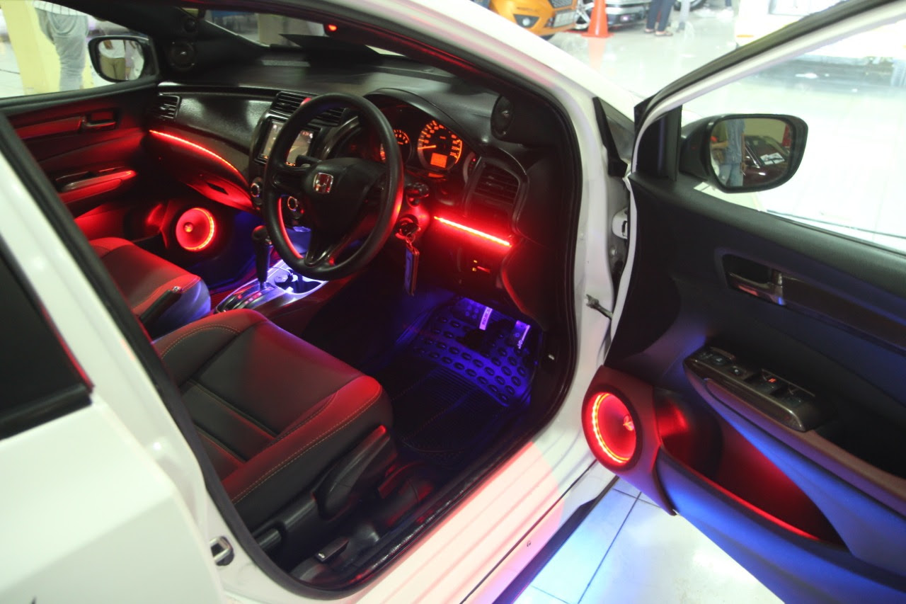 44+ Trend Modifikasi Interior Mobil Jazz Rs Terkini | Mobilio Oto