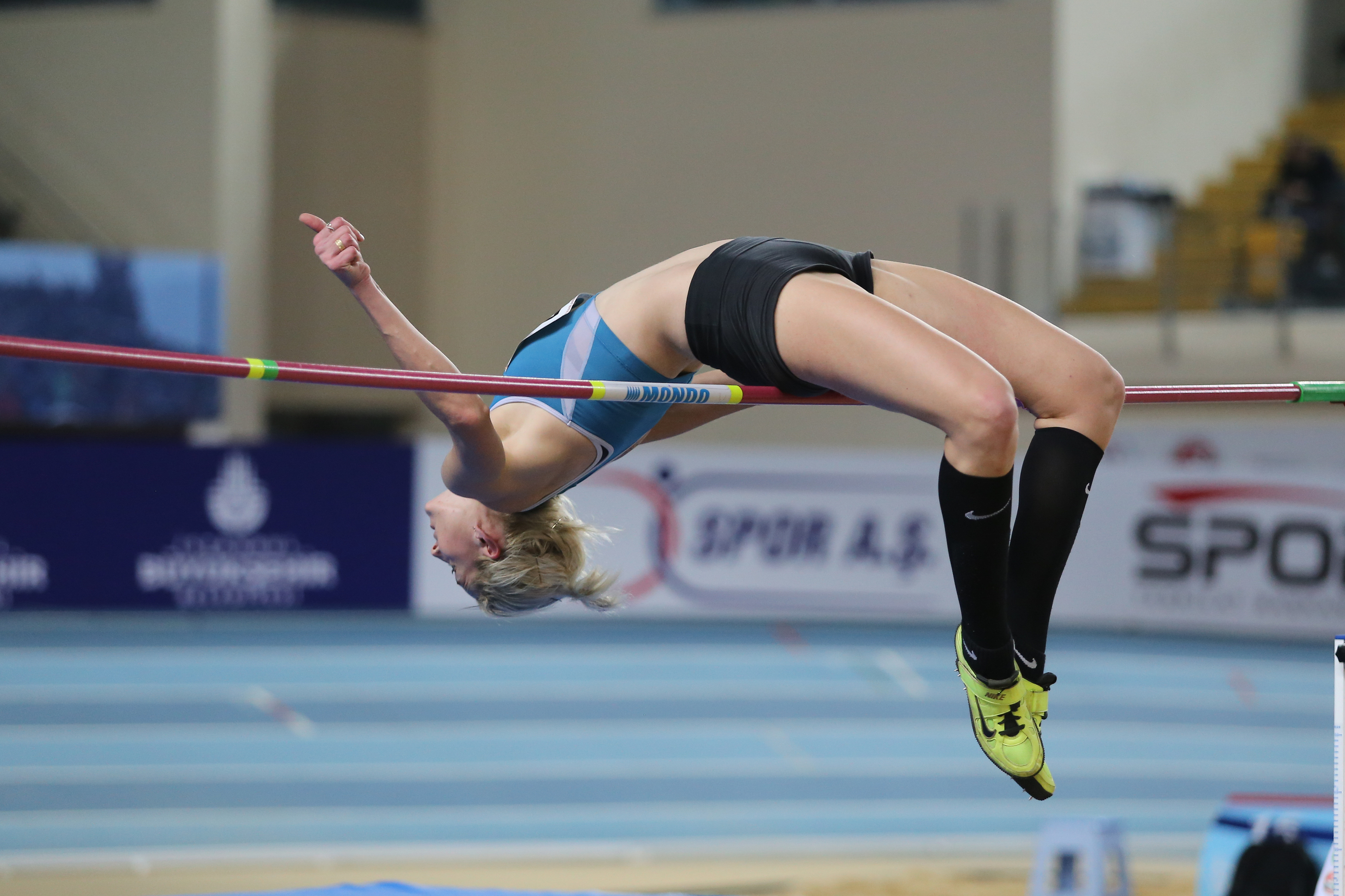 But when he was the culmination was wins in both at the olympic trials, clearing 2.33 meters in the high jump (about 7. From Track Scrub To Olympic Record Setter Fosbury And His Flop