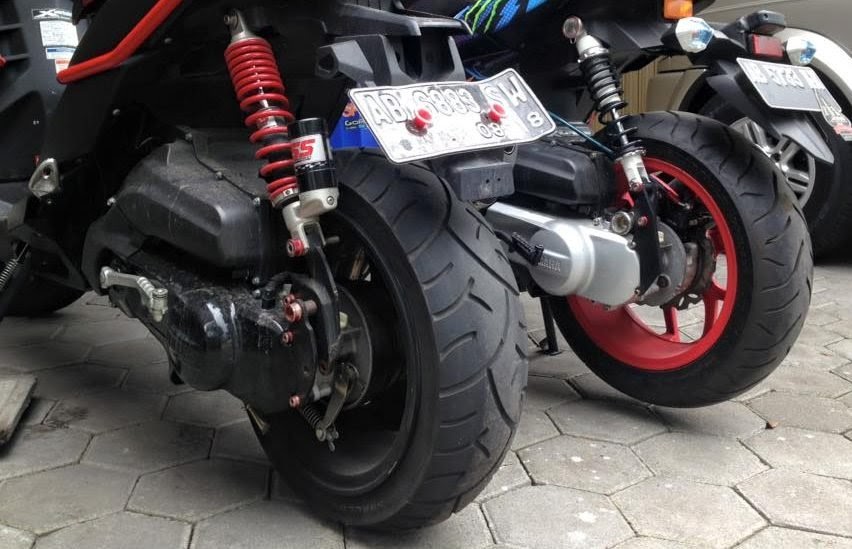 Modifikasi Motor Mio Ban Besar - Nelpon k