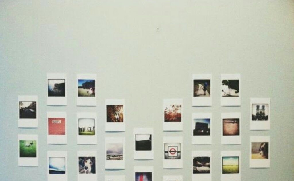 Terbaru 30 Cara  Menata  Foto Polaroid  Di Dinding Kamar 