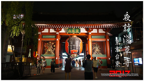 日本景點 東京台東 夜訪淺草寺 晚上的雷門也很漂亮喔 日本旅遊16來去東京入花叢 大家好我是電冰箱 幹話文青的日常點滴