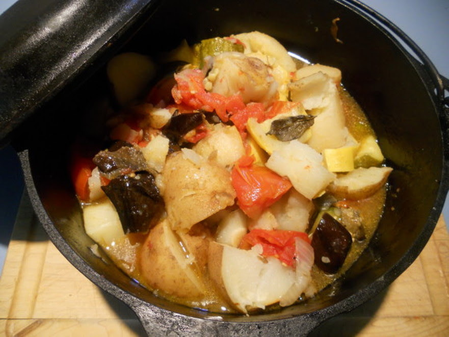 Fyi italian words usually end in vowels. Ciambotta Giambotta Eggplant Zucchini Tomato And Potato Stew