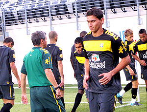 Goleiros:julio cesar.gomes.doni defensores:tiago silva.michel bastos.maicon.luisão.lúcio.juan.gilberto.daniel alves. Paulo Henrique Ganso O Camisa 10 Dos Sonhos Da Selecao Brasileira Globoesporte Com