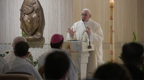 Papa pede cristãos não usar uma vida pagã disfarçado como um cristão
