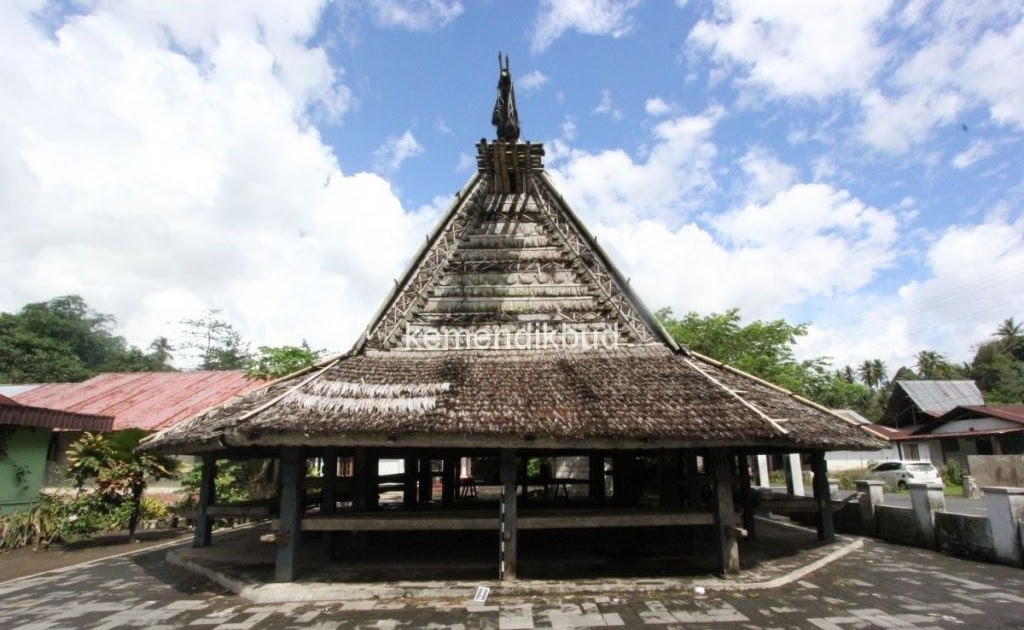 85 Gambar Rumah Adat Baileo Maluku Utara Terbaik 