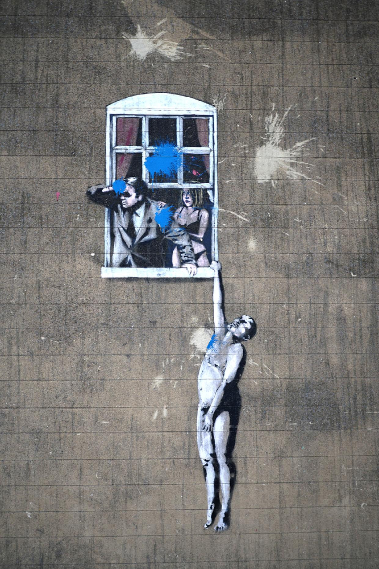 Steve lazarides was the artist's agent, photographer and collaborator during those formative years and went on to set up a commercial gallery in london, which represented banksy from 2006 to 2008. Banksy Ausstellung Kommt Nach Heidelberg Radio Regenbogen