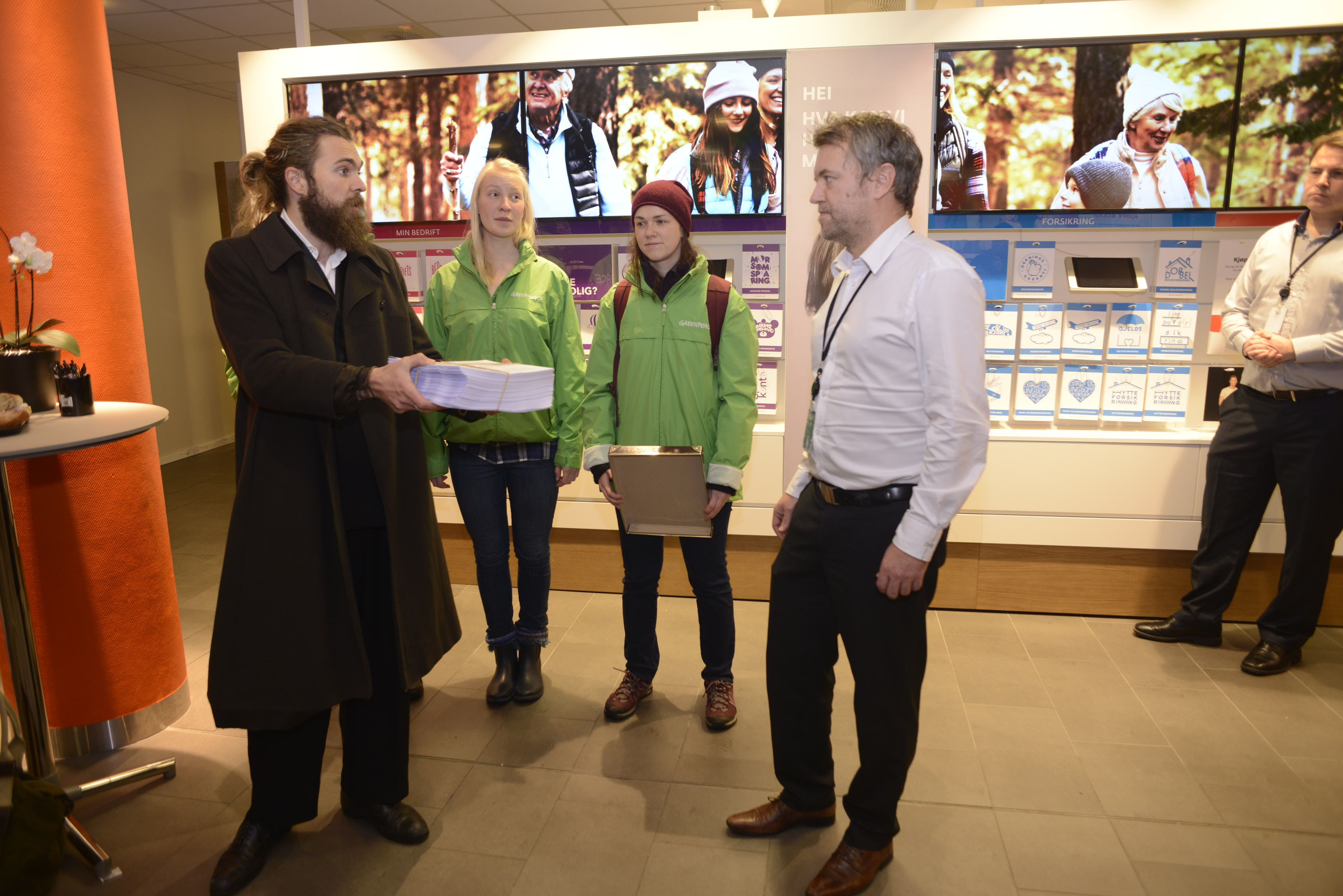 Greenpeace delivering the petition in Norway