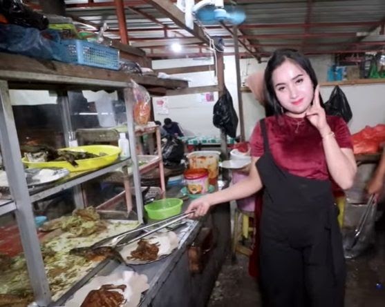 Bikin Sambal Lalapan Cabang Purnama : Saat hari mulai ...
