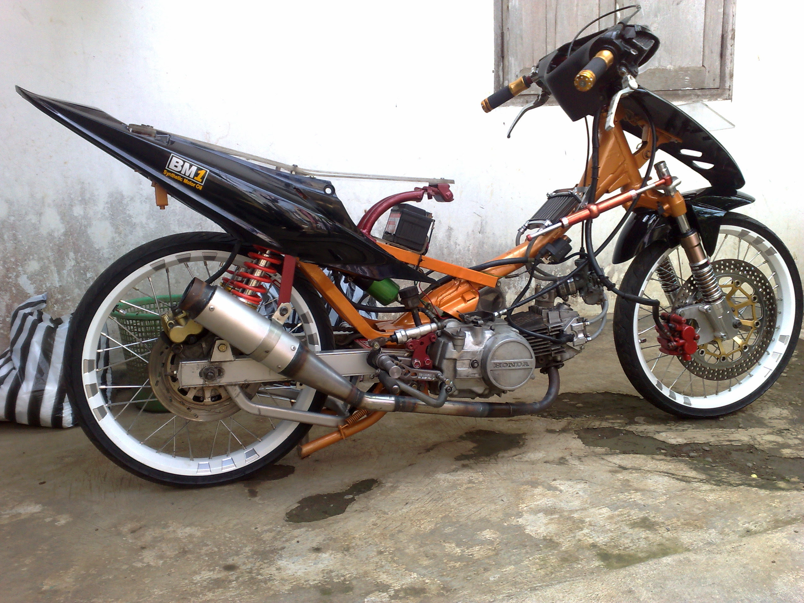Foto Modifikasi Revo Lama - Residence i