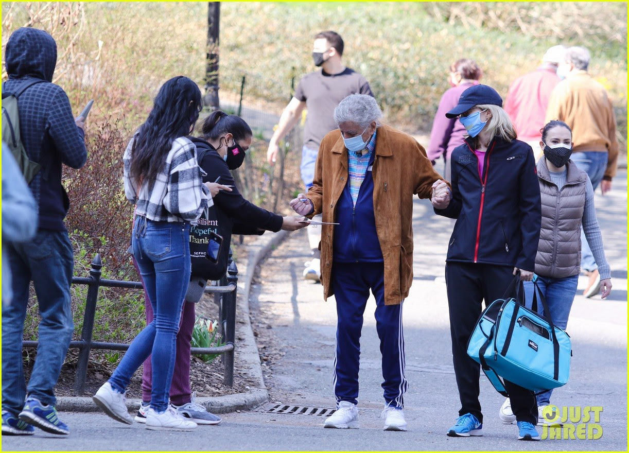 We did not find results for: Tony Bennett Makes A Rare Outing To Central Park On Easter After Revealing Alzheimer S Diagnosis Photo 4538614 Susan Crow Tony Bennett Pictures Just Jared