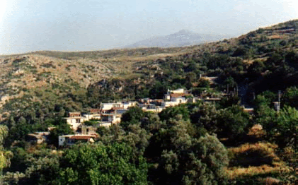 Ο γάμος δεν ολοκληρώθηκε ποτέ, και δεν στέφθηκε βασιλική σύζυγος. Xarkia Dhmoy Arkadioy Re8ymno