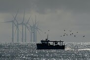 2500x1667-wind-turbines-small-ship-rhode-island-nefsc