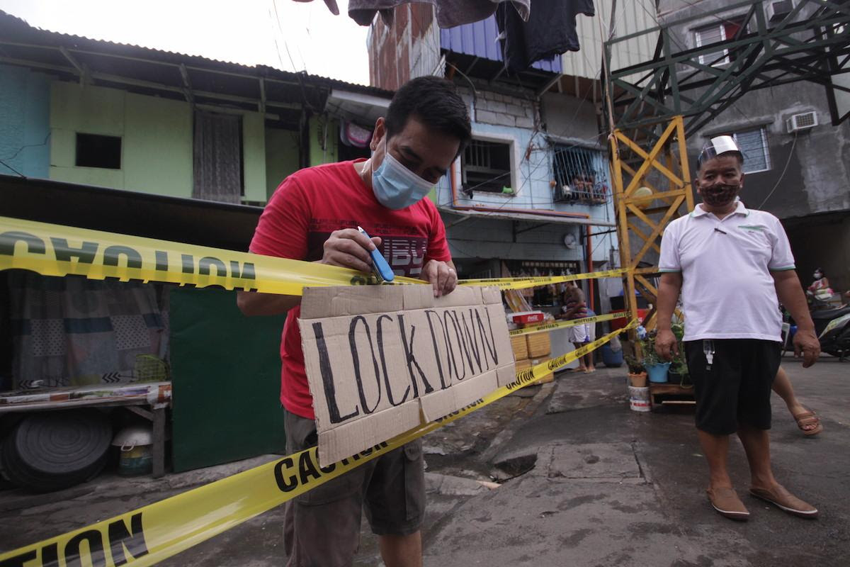 .(ecq) over metro manila, batangas, cebu, zamboanga del sur, and davao city beyond may 15. 2 Week Ecq In Metro Manila Takes Effect Gma News Online