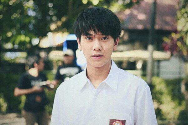 Iqbaal Ramadhan  Dilan  1990 Dilan  1990 Iqbal  Dhiafahkri 