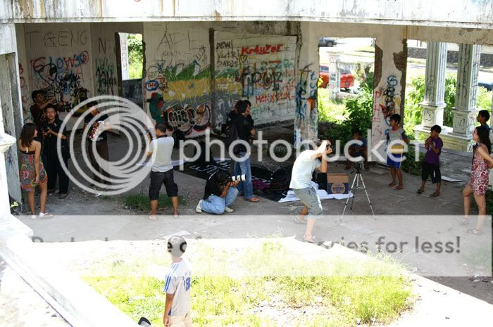 Gambar Penampakan Rumah Hantu Darmo - 2017 Age
