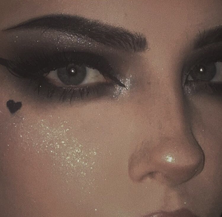 Dark Grunge Aesthetic Makeup Makeupamat Com