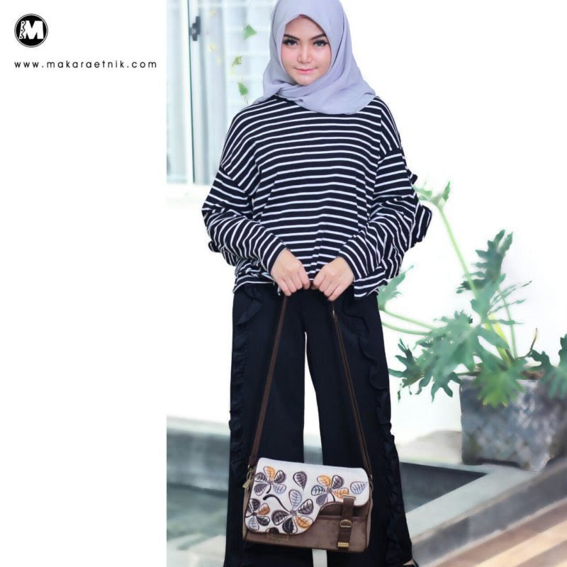 Gambar Celana  Kulot  Garis  Hitam Putih Gambar Bagus dan Keren