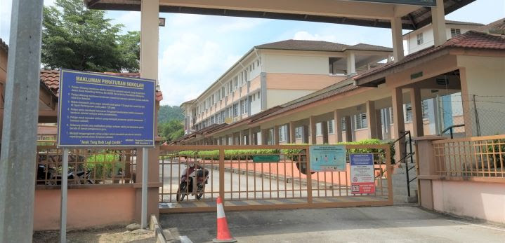 Demikianlah senarai sekolah tahfiz di selangor dan jika anda atau rakan anda berhasrat untuk menghantar anak ke sekolah tahfiz, diharapkan dengan adanya senarai di atas ini dapat membantu sedikit sebanyak proses tersebut. 21 Sekolah Di Selangor Tutup Utusan Digital