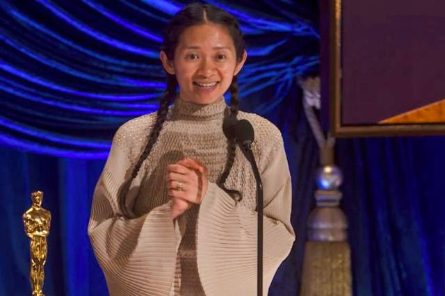 Chloé Zhao faz história no Oscar, mas não na China